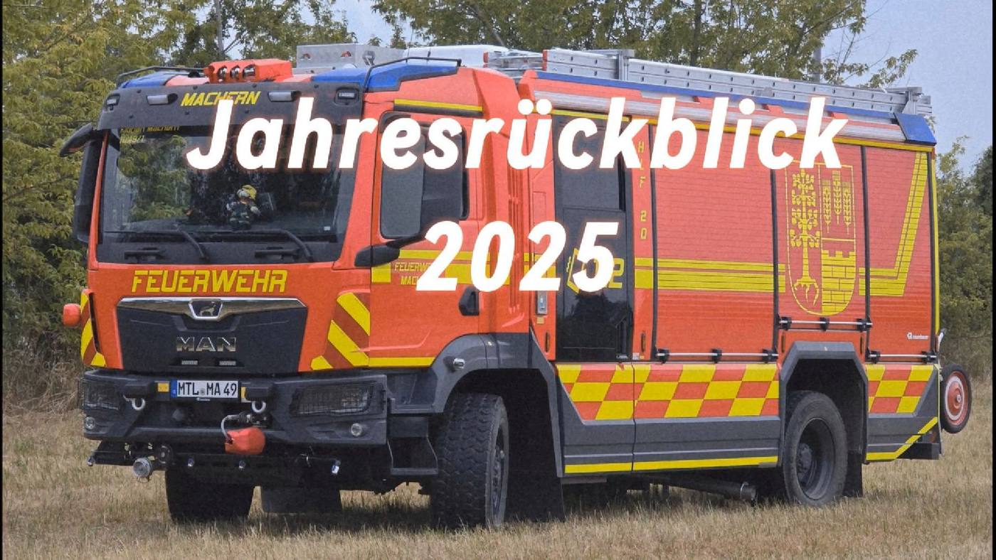 Das HLF 20 mit dem Schriftzug Jahresrückblick 2025